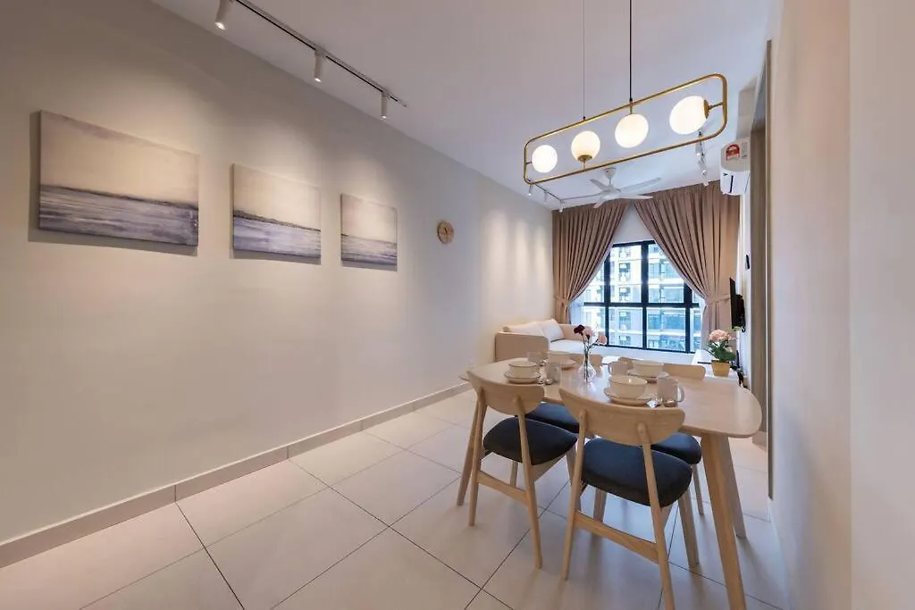 Cozy House Majestic Maxim Cheras Connaught 夜市中文房东 Kuala Lumpur 0*,  Malaysia